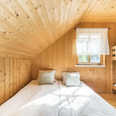 Lodge Lena *