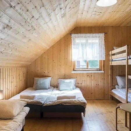 Lena Lodge Kopalino