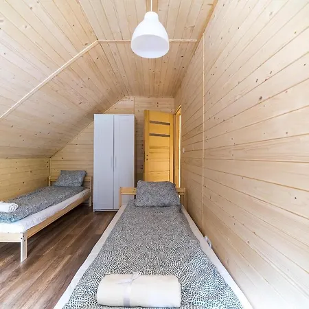 Lodge Lena *
